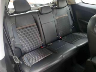 PEUGEOT 208 usata, con Sensori di parcheggio anteriori