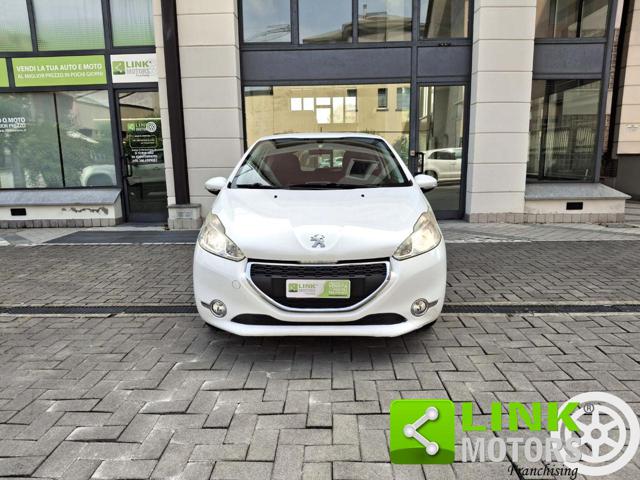 PEUGEOT 208 usata, con Airbag