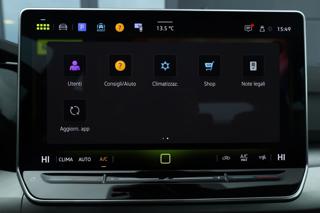 VOLKSWAGEN Golf usata, con Sensori di parcheggio anteriori