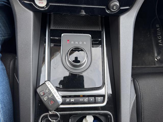 JAGUAR F-Pace usata, con Servosterzo