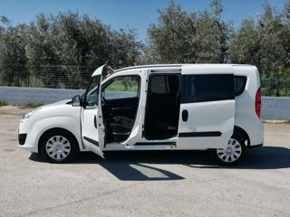 OPEL Combo usata, con Airbag