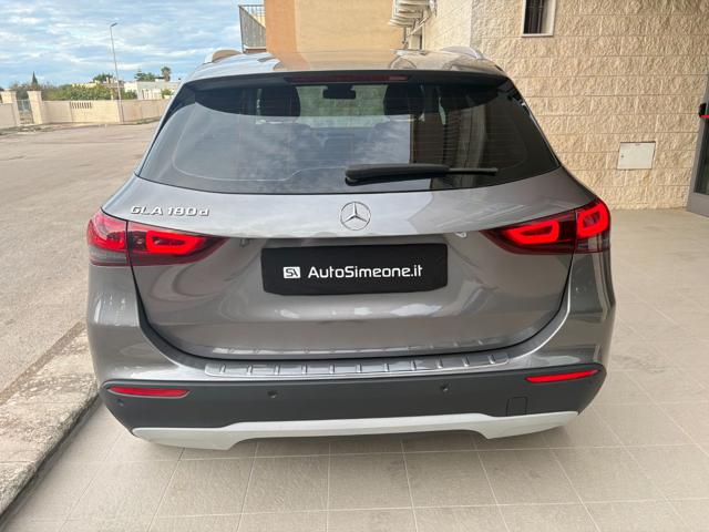 MERCEDES-BENZ GLA 180 usata, con Autoradio