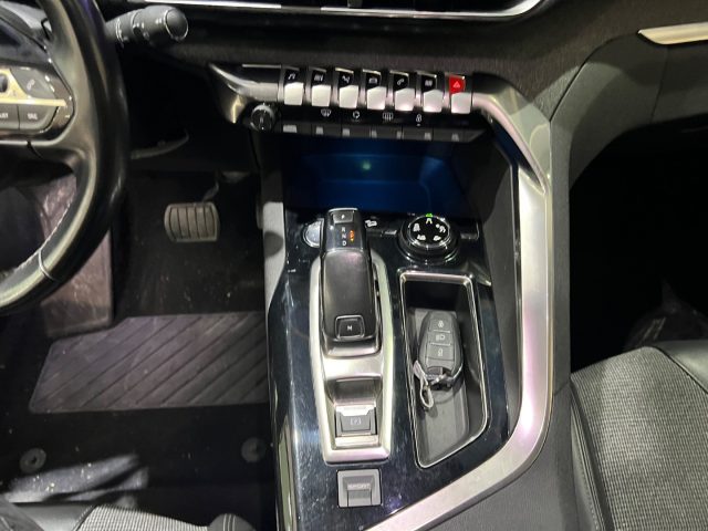 PEUGEOT 3008 usata, con Vetri oscurati