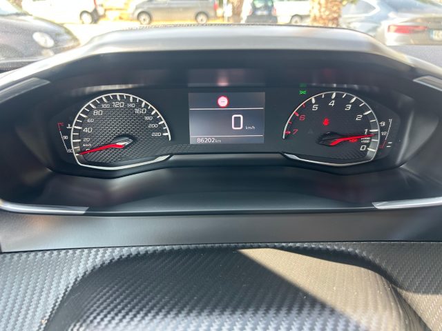 PEUGEOT 2008 usata, con Cruise Control
