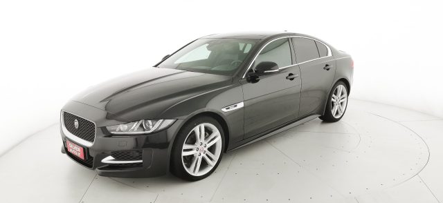 JAGUAR XE usata, con Airbag laterali