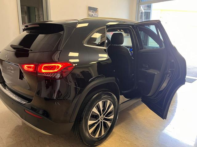 MERCEDES-BENZ GLA 180 usata, con Airbag laterali