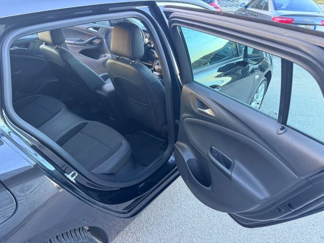 OPEL Astra usata, con Specchietti laterali elettrici