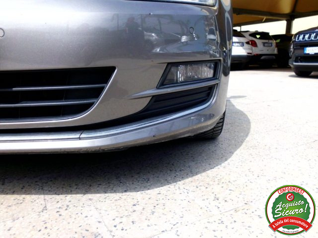 VOLKSWAGEN Golf usata, con Sensori di parcheggio posteriori