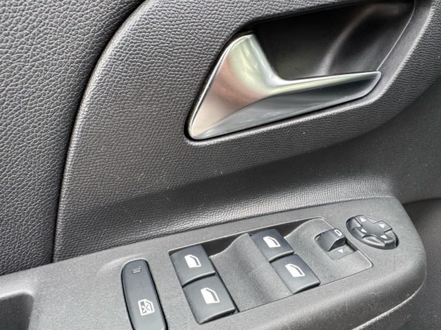 OPEL Corsa usata, con Controllo trazione