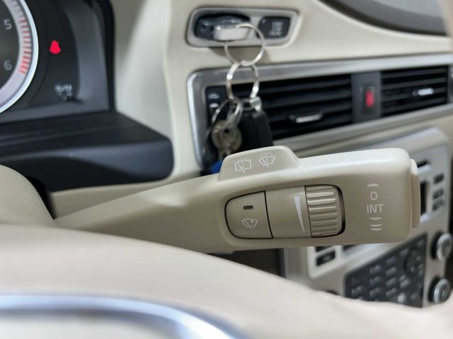 VOLVO XC70 usata 24