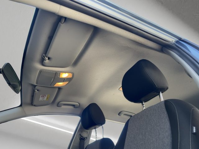 KIA Stonic usata, con Airbag testa