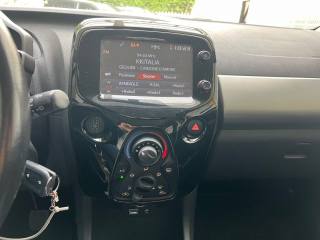 PEUGEOT 108 usata, con USB