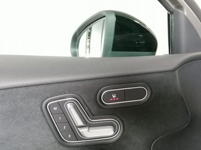 MERCEDES-BENZ A 200 usata, con Boardcomputer