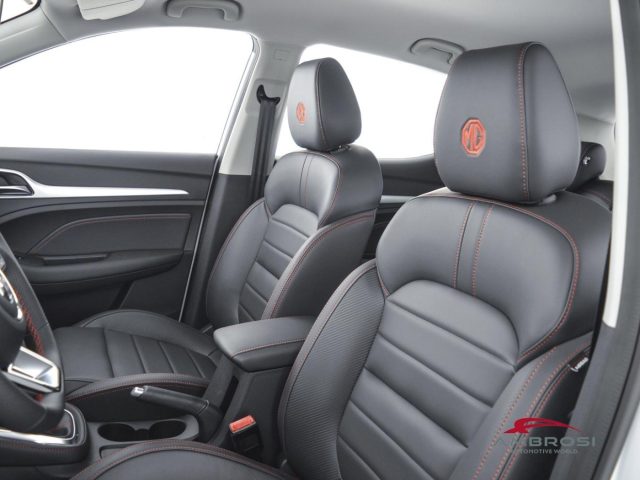 MG ZS usata 8