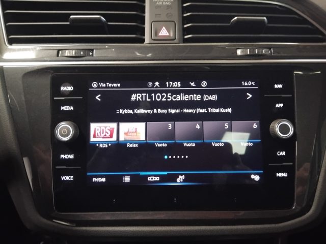 VOLKSWAGEN Tiguan usata, con Autoradio digitale