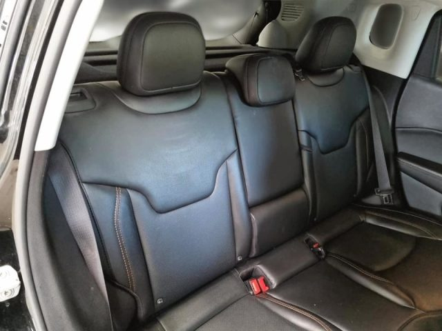 JEEP Compass usata, con Autoradio digitale
