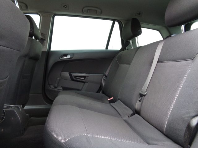 OPEL Astra usata, con Controllo automatico clima
