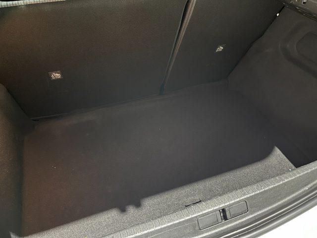 OPEL Corsa usata, con ESP