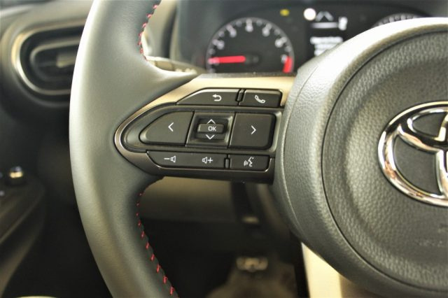 TOYOTA Yaris usata, con Controllo elettronico della corsia