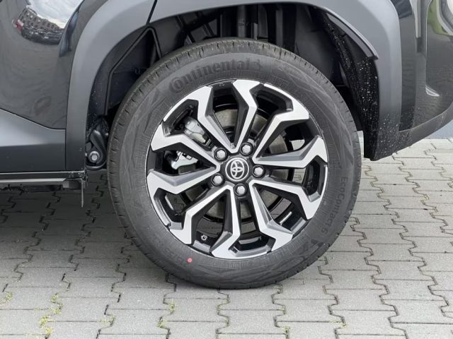 TOYOTA Yaris usata, con Autoradio