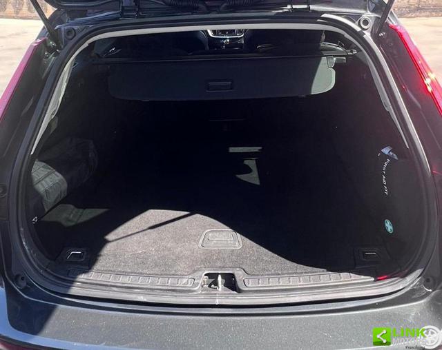 VOLVO V60 usata, con Specchietti laterali elettrici