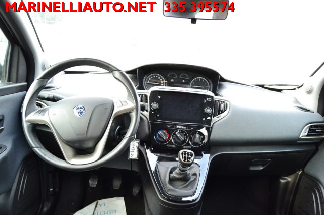 LANCIA Ypsilon usata, con Autoradio digitale