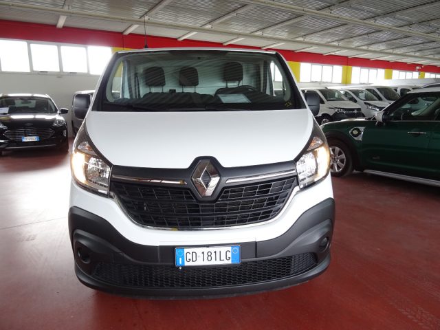 RENAULT Trafic usata, con Autoradio