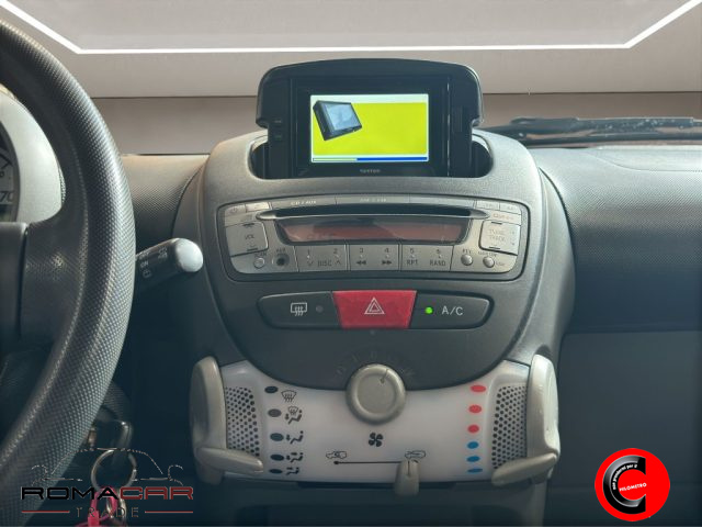 TOYOTA Aygo usata 9