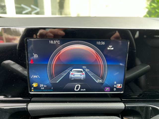 MERCEDES-BENZ GLA 200 usata 24