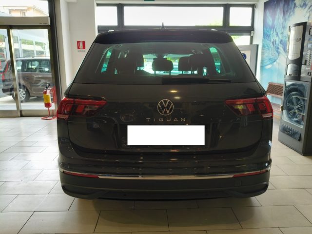 VOLKSWAGEN Tiguan usata, con Boardcomputer