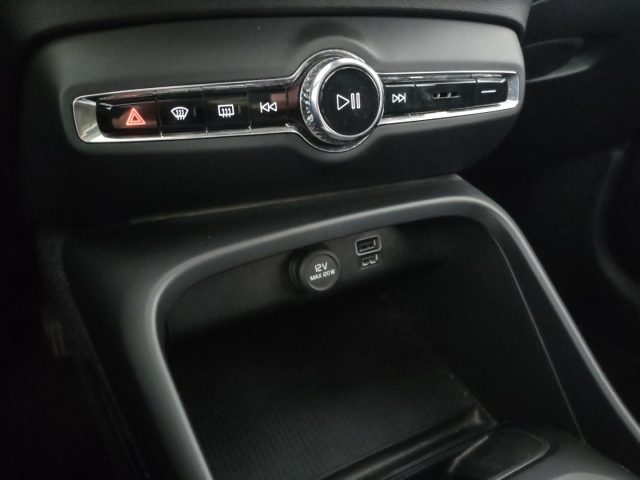 VOLVO XC40 usata, con Sedile posteriore sdoppiato