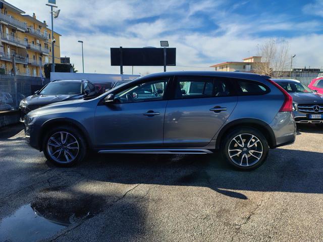 VOLVO V60 Cross Country usata, con Climatizzatore