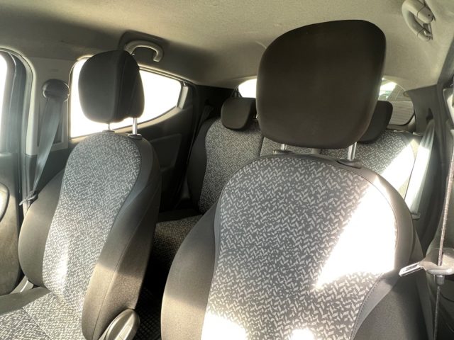LANCIA Ypsilon usata, con USB