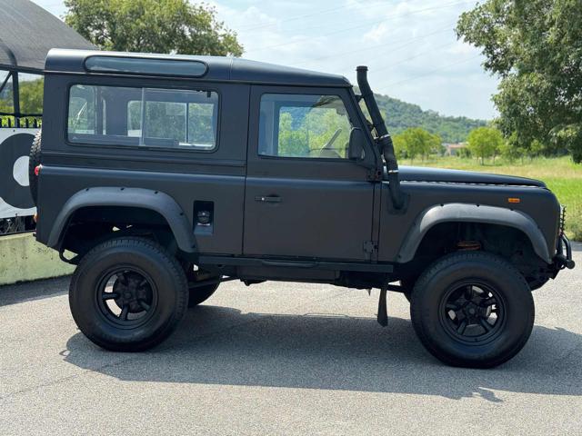 LAND ROVER Defender usata 4