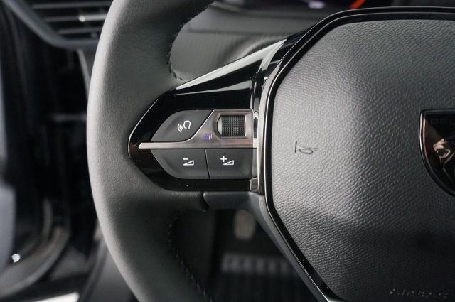 PEUGEOT 2008 usata, con USB