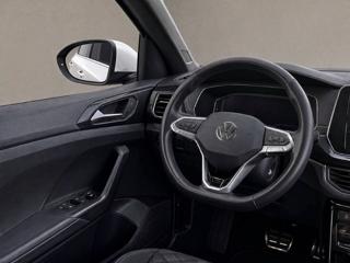VOLKSWAGEN T-Cross usata, con USB