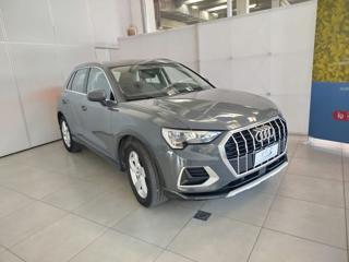 AUDI Q3 35 TDI S tronic Business Advanced