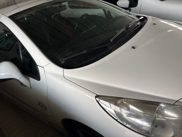 PEUGEOT 207 usata, con Sensore di luce