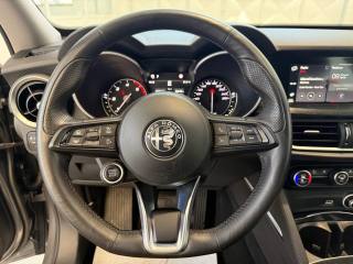 ALFA ROMEO Stelvio usata, con Sensore di luce