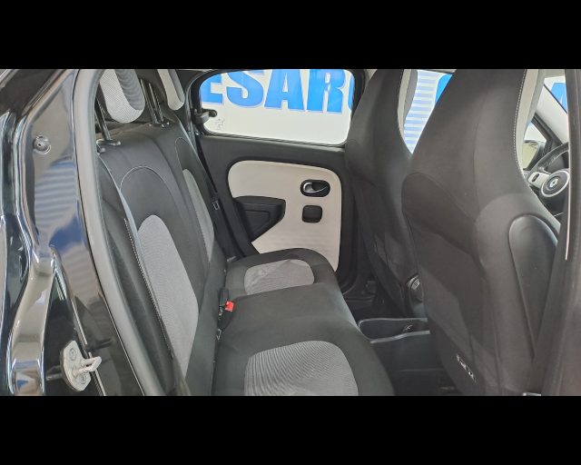 RENAULT Twingo usata 22