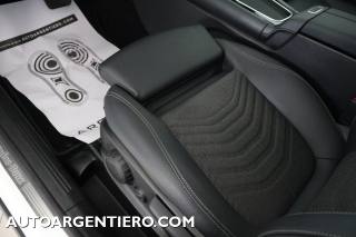 MERCEDES-BENZ GLA 180 usata, con Controllo automatico clima