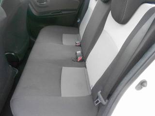 TOYOTA Yaris usata, con Autoradio