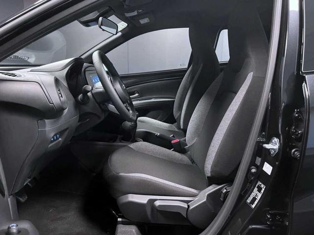 TOYOTA Aygo X usata 23