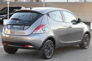 LANCIA Ypsilon usata, con Autoradio