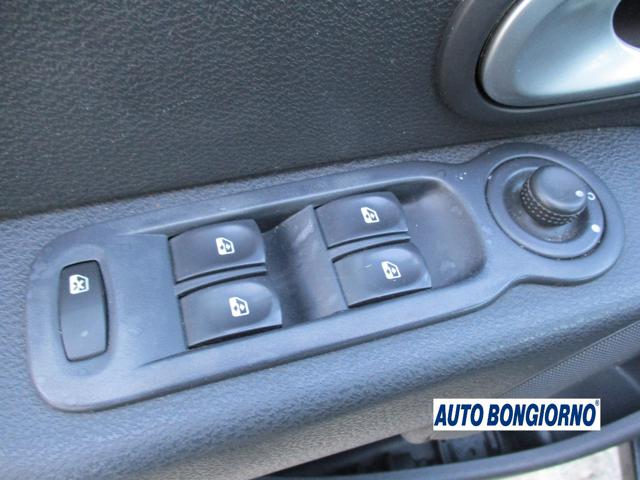 RENAULT Modus usata 13