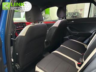 VOLKSWAGEN T-Roc usata, con Leve al volante