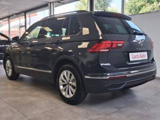VOLKSWAGEN Tiguan usata, con Autoradio