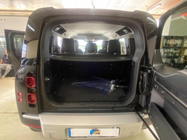 LAND ROVER Defender usata 15