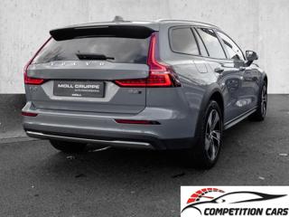 VOLVO V60 Cross Country usata, con Airbag
