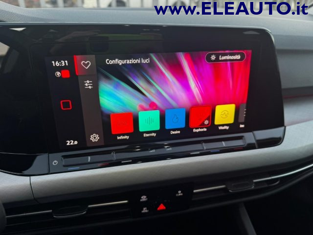 VOLKSWAGEN Golf Variant usata, con Sistema di navigazione